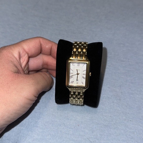 Fossil Raquel Three-hand Date Gold-Tone Stainless Steel Watch, 23mm - Picture 8 of 12